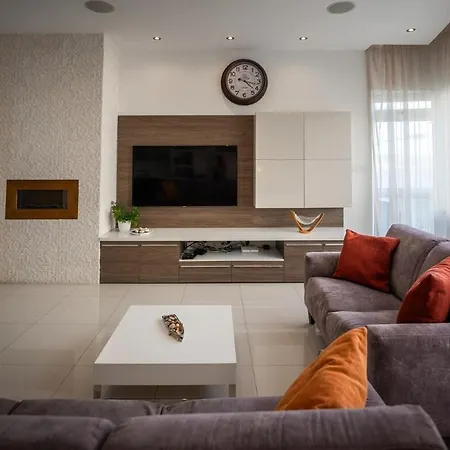 Seafront Luxury St Pauls Bay