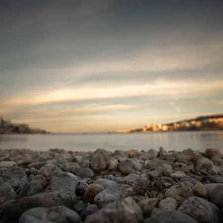 Seafront Luxury St Pauls Bay *