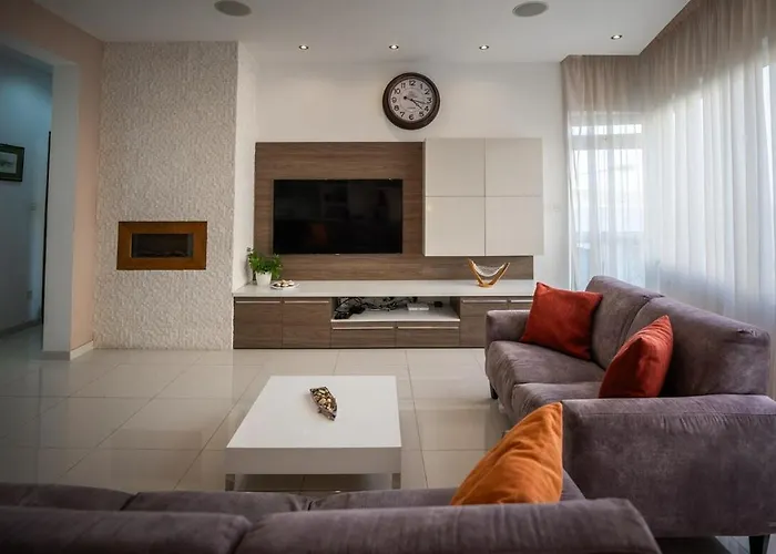 Seafront Luxury St Pauls Bay