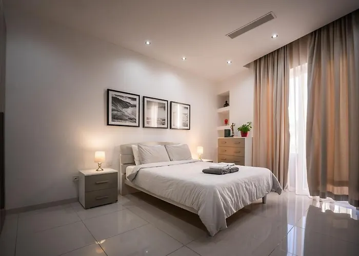 Seafront Luxury St Pauls Bay *