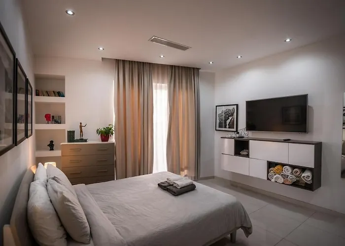 Seafront Luxury St Pauls Bay Lägenhet *