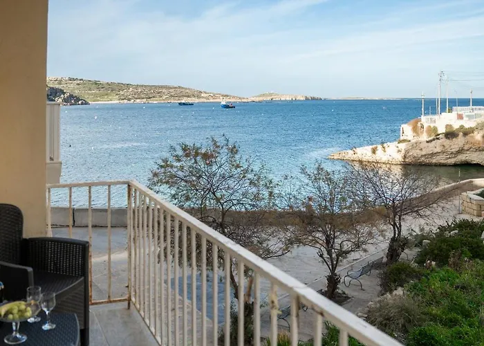 Seafront Luxury St Pauls Bay