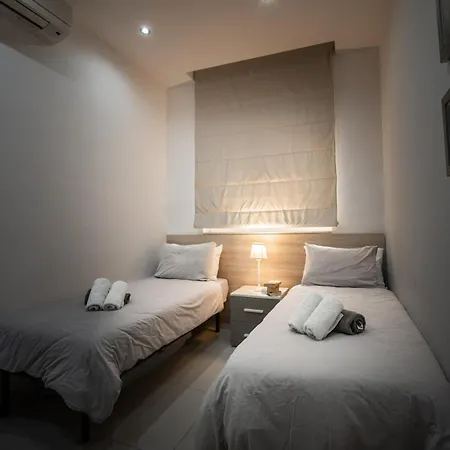 Appartement Seafront Luxury St Pauls Bay San Pawl il-Baħar